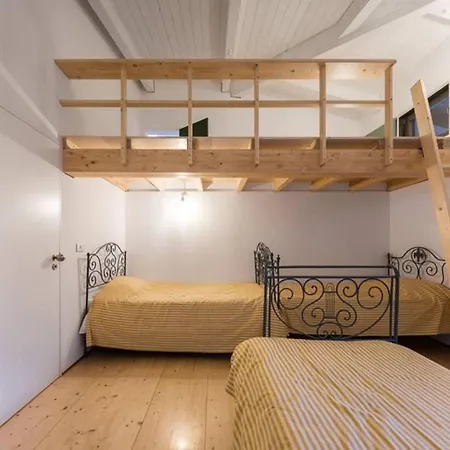 Geresnationalpark-cabin-6bed-balcony-pool-views Vieira do Minho