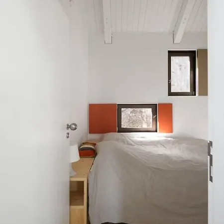 Geresnationalpark-cabin-6bed-balcony-pool-views