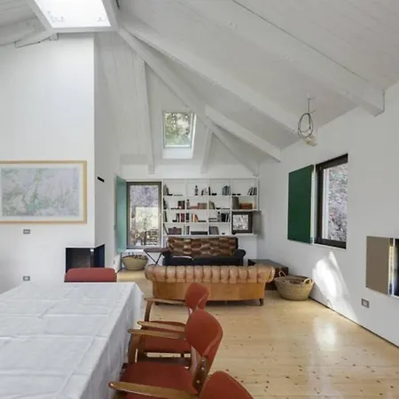 Geresnationalpark-cabin-6bed-balcony-pool-views