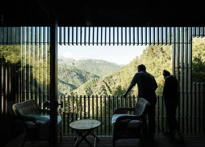 בית נופש Geresnationalpark-cabin-6bed-balcony-pool-views