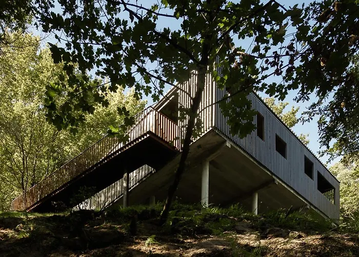 Geresnationalpark-cabin-6bed-balcony-pool-views