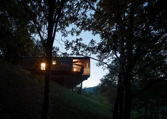 Geresnationalpark-cabin-6bed-balcony-pool-views בית נופש