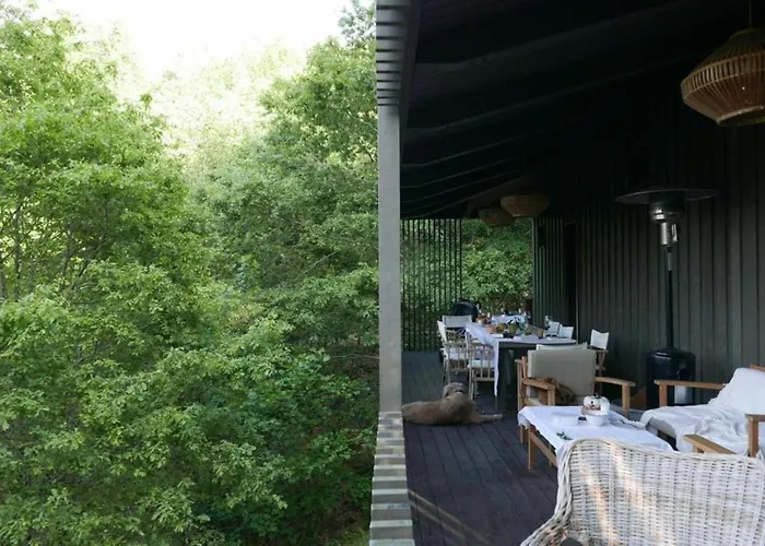 Geresnationalpark-cabin-6bed-balcony-pool-views בית נופש